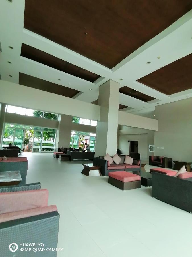 The Beacon Makati Staycation Suites مانيلا المظهر الخارجي الصورة